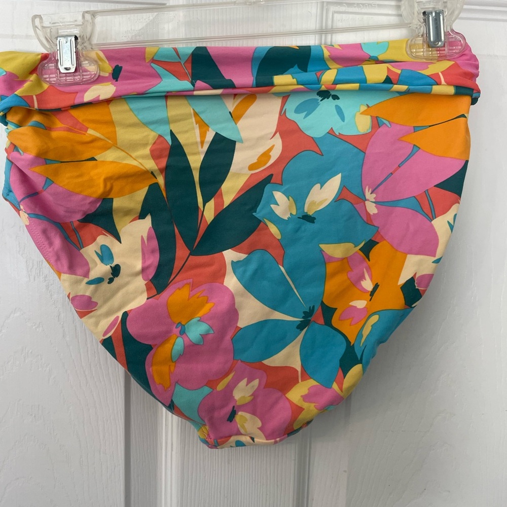 Anne Cole two piece floral high waisted swimsuit size Large worn twice - Picture 11 of 11